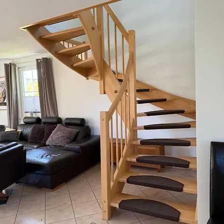 Reethaus Sonnenwiese, Haus Am Mit Eingezaeuntem Garten, Hunde Herzlich Willkommen Glowe